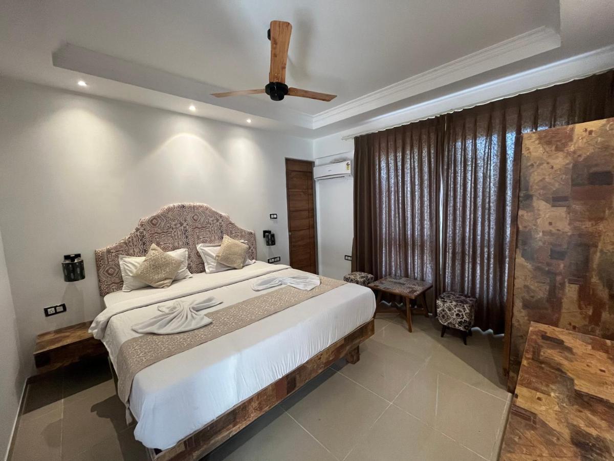 Goa Stay Hotel Calangute Exterior photo