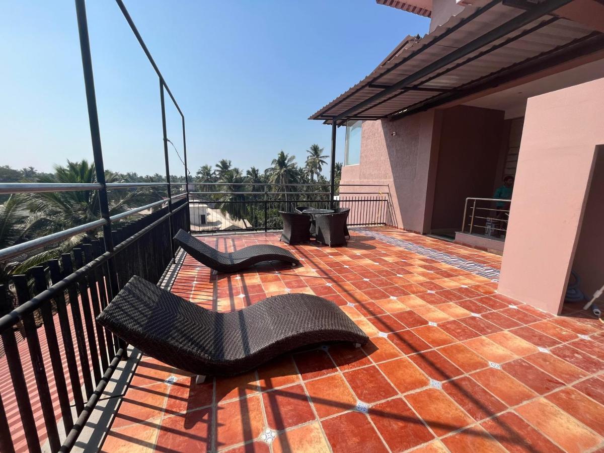 Goa Stay Hotel Calangute Exterior photo
